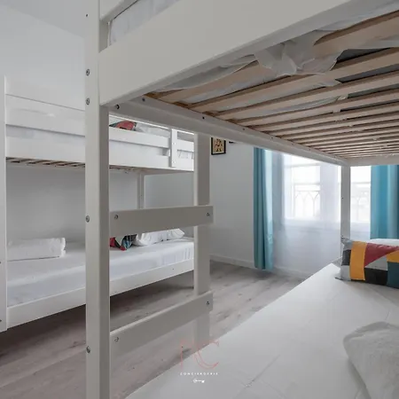 *disneyland-paris* 8personnes, Parking, Wifi * Serris